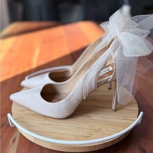 Badgley Mischka
Women's Kinsley Tulle Detail Pumps Size 8